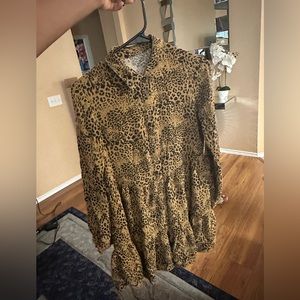 Longs leave loose short dress.